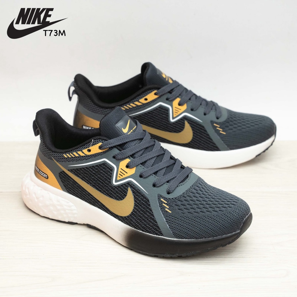 SEPATU COWOK NK  ZOOM X T73M