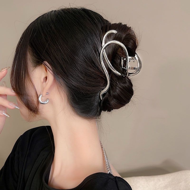AY(CN) Jepit Rambut Bentuk Kupu-Kupu Bahan Metal Warna Silver Gaya Korea Untuk Wanita
