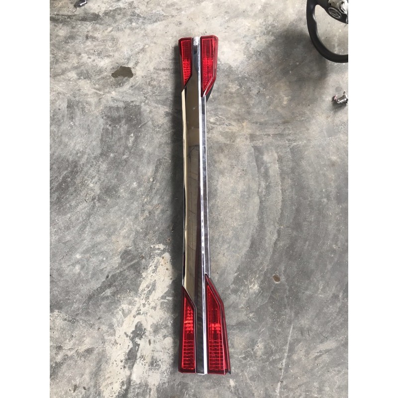 trunklid xenia/avanza 2019