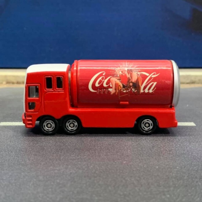 Tomica Kuji 8 Coca Cola Art Collection Isuzu Elf Bottle Car China #A