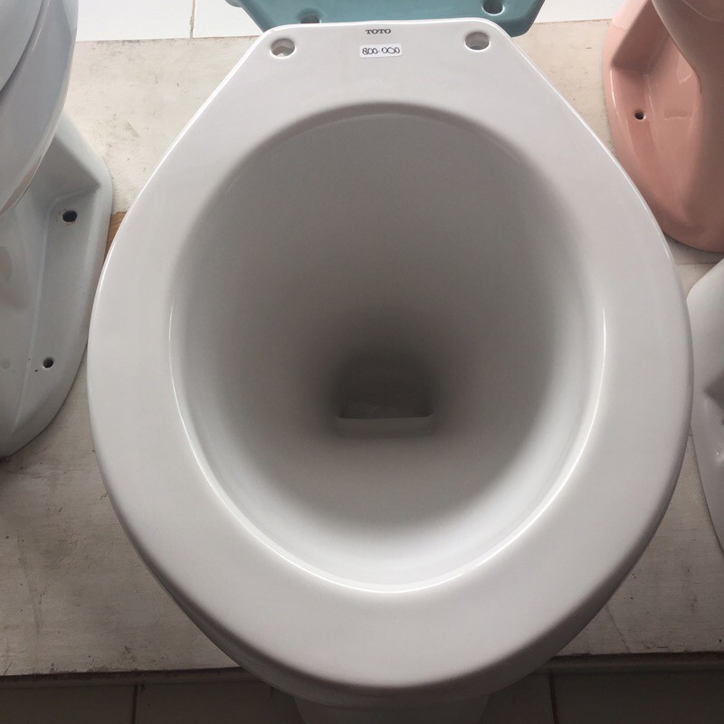 CLOSET DUDUK SIRAM TOTO CW51J / CLOSET DUDUK TOTO CW51J WARNA PUTIH