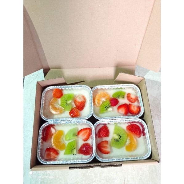 hampers box puding buah isi 4