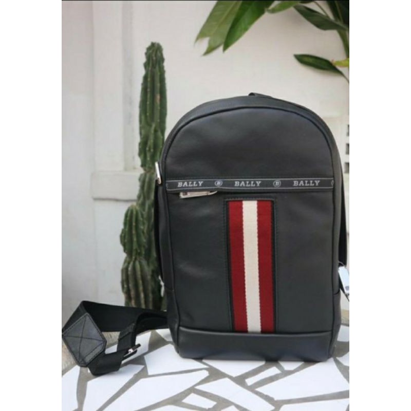 Bally Hari Leather Sling Bag in Black - Original 100%