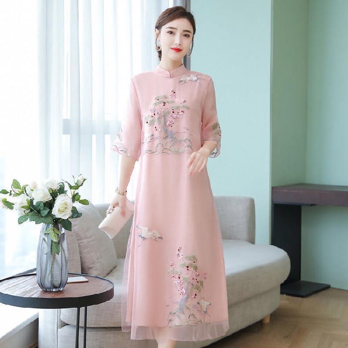 [exquisite embroidery] improved cheongsam dress summer fat sister Chinese national style broad wife