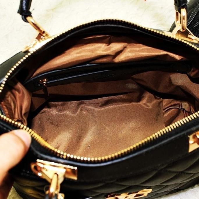 EDISI TERBARU TAS CHANEL DOCTOR BISA SELEMPANG  TAS CANTIK BAHAN IMPORT KEKINIAN