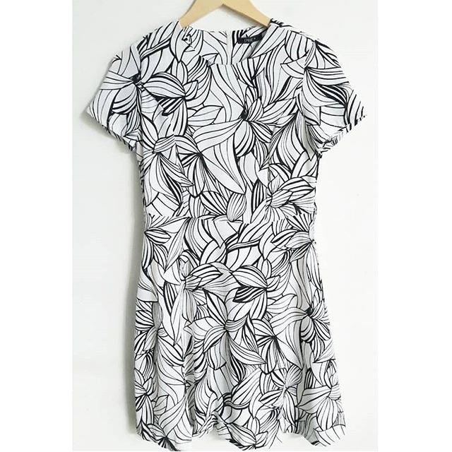 (NEW) DRESS BUNGA PUTIH EPRISE