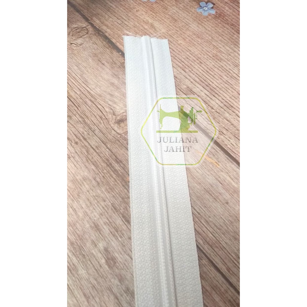 Resleting / Ritsleting YKK Meteran