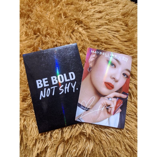 Photocard Itzy x Maybelline