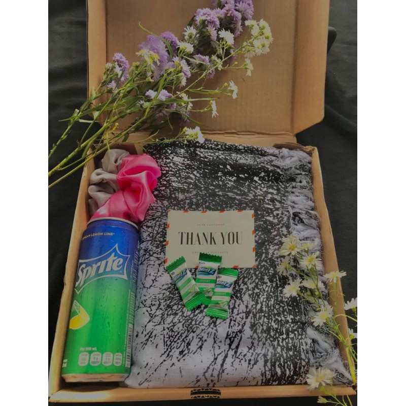 

GIFT BOX SETELAN AKAR TIE DYE