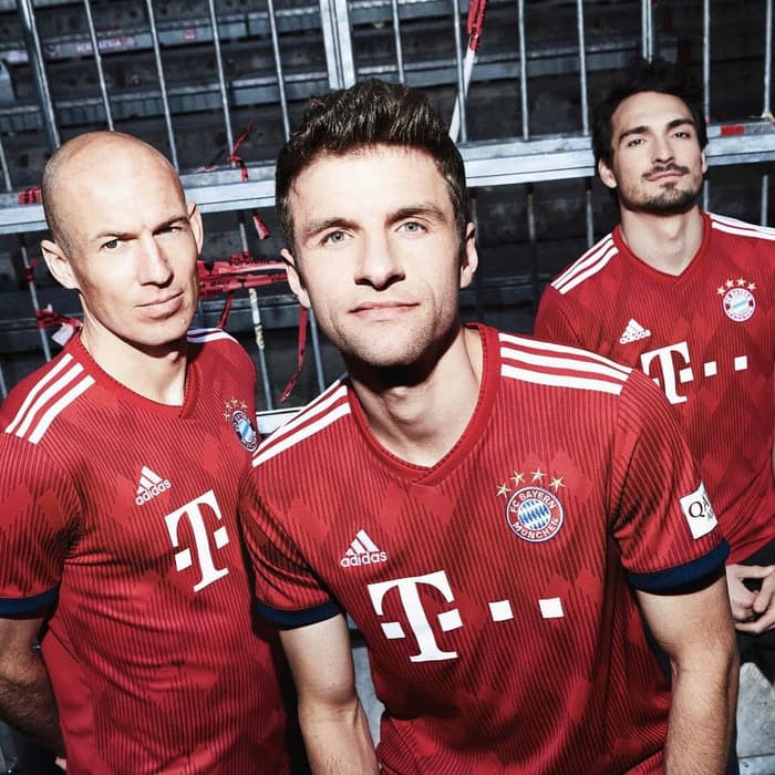 JERSEY BOLA BAYERN MUNCHEN HOME 2018 2019 GRADE ORI