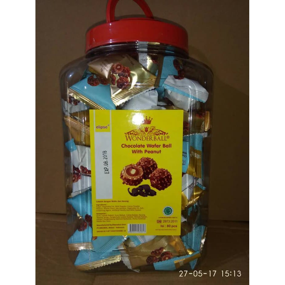 

wonderball chocolate wafer ball with peanut promo