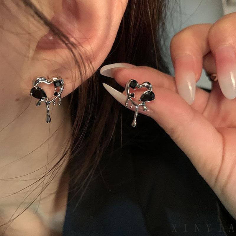 Anting Stud Bentuk Hati Untuk Wanita