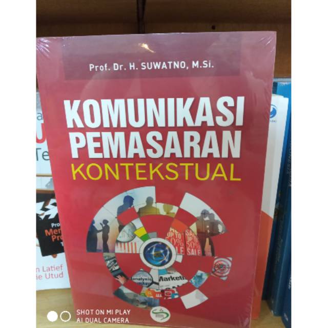 

Buku komunikasi pemasaran konstektual