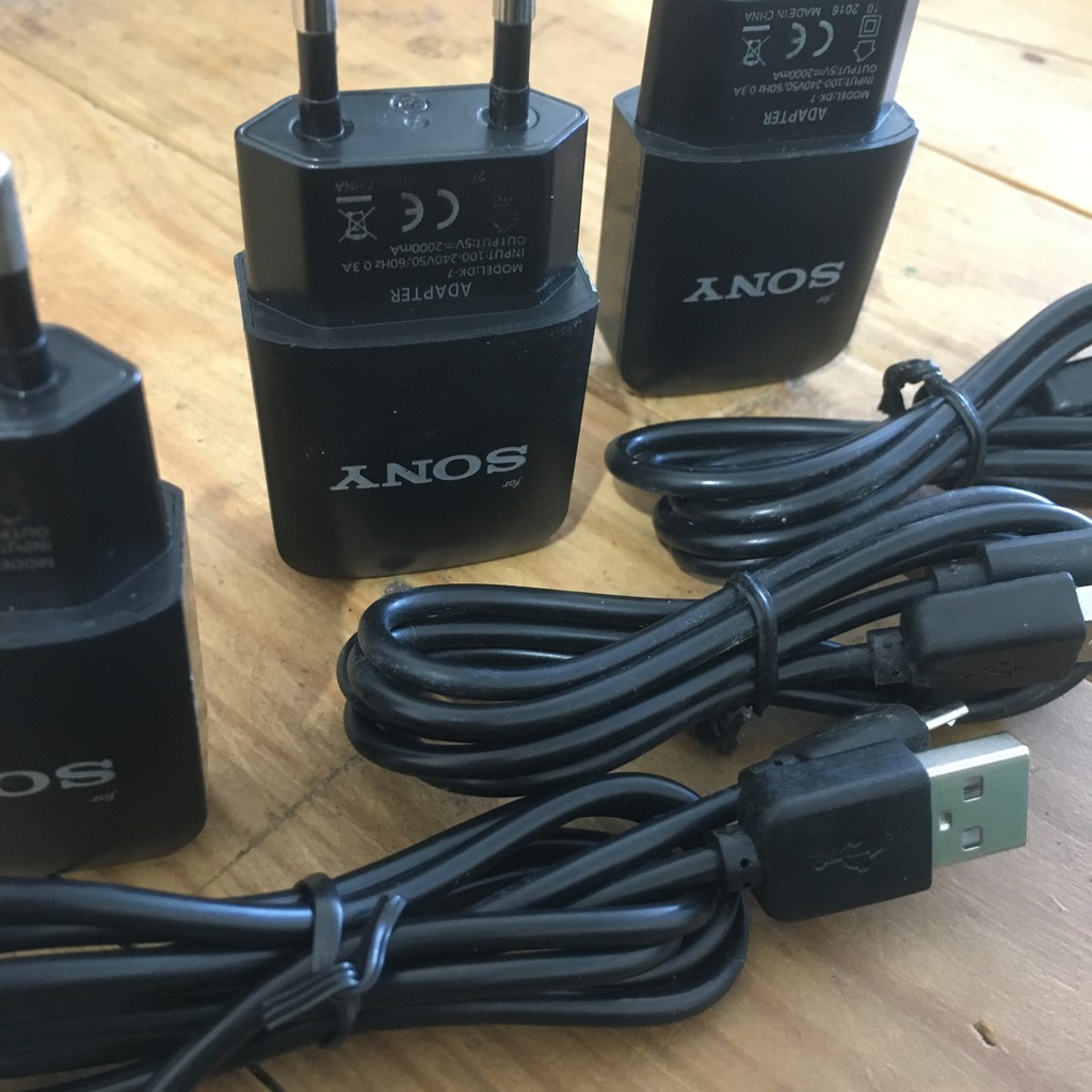 Charger Sony Copotan