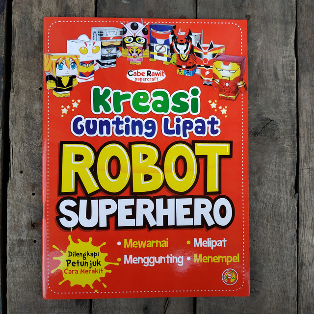 

Kreasi gunting lipat robot superhero