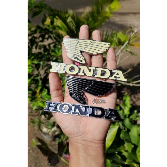 Emblem Logo Tangki Tank CB 100 Glatik Import Taiwan mirip original bisa ditekuk