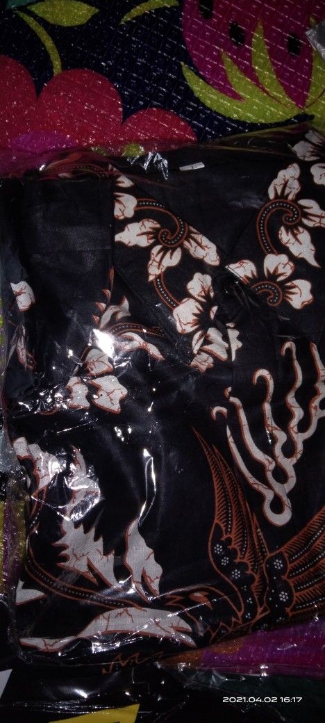 Kemeja Batik Pria Lengan Panjang Motif Ahy