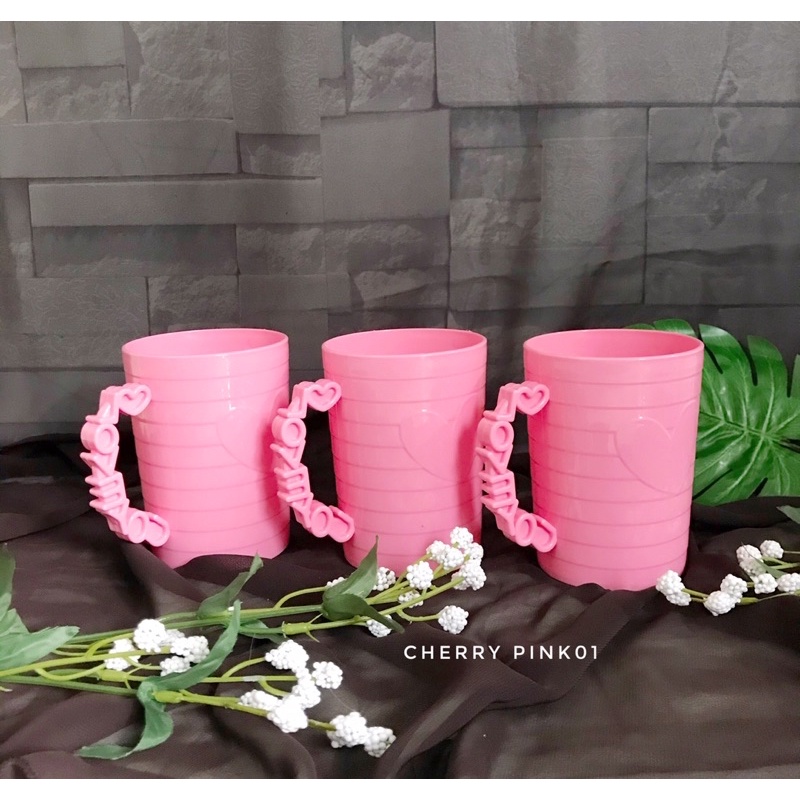 GELAS PLASTIK LOVE PINK