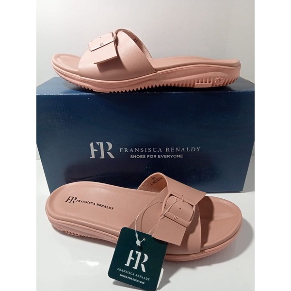 SANDAL WANITA FRANSISKA&RENALDY HELLEN 06