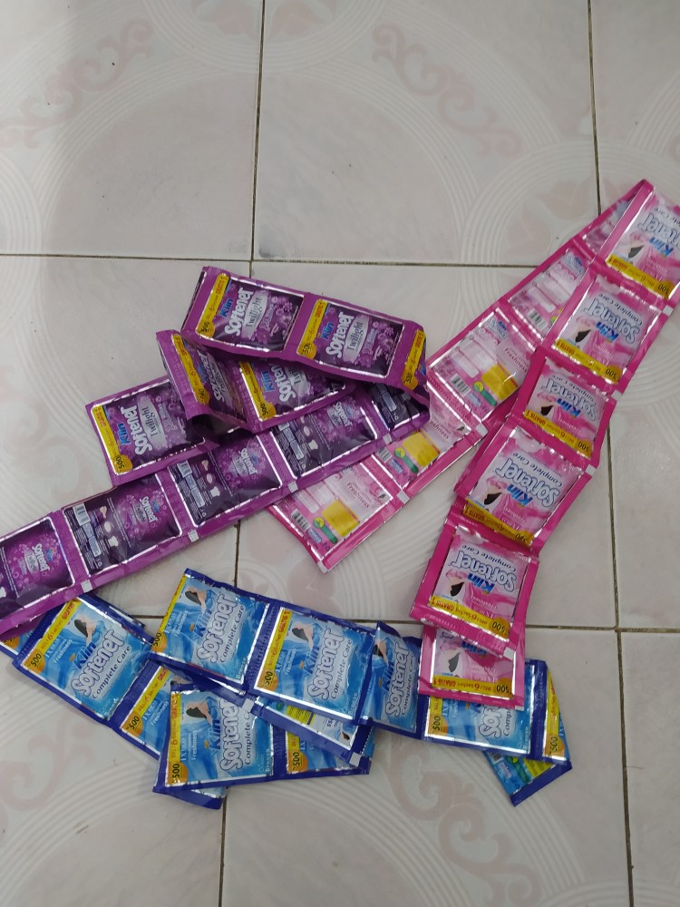 So Klin Softener 1x Bilas Pewangi Dan Pelembut Pakaian Sekali Bilas Kemasan Saset