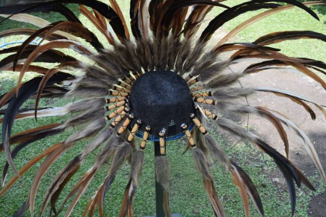 TOPI INDIAN - INDIAN HEADDRESS SMALL AYAM BILABONG COKLAT