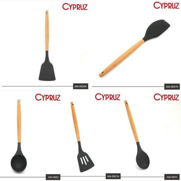 Spatula Silikon Turner Lubang Abu Gagang Kayu  CYPRUZ AM-0931-AU