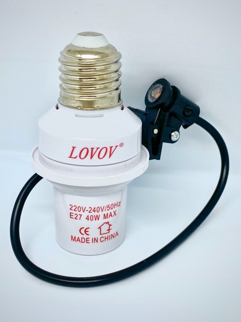 Lovov - LED Fitting Lampu Sensor Cahaya Otomatis