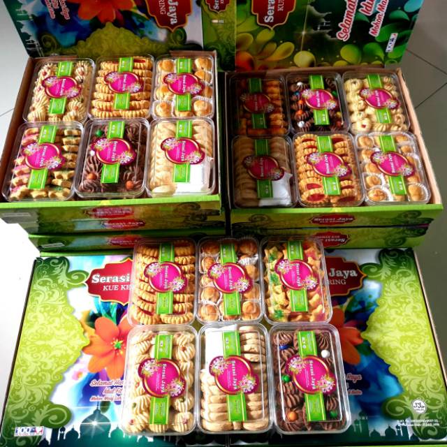 

Paket kue lebaran