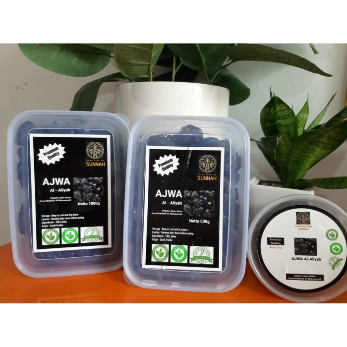 

1kg Kurma Ajwa Madinah Premium (Medium size)