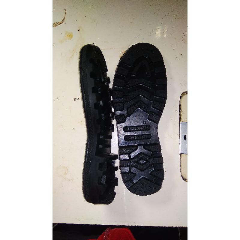 outsole sepatu boots anti licin