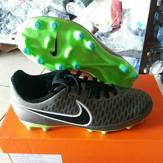 Sepatu bola nike ory JR magista