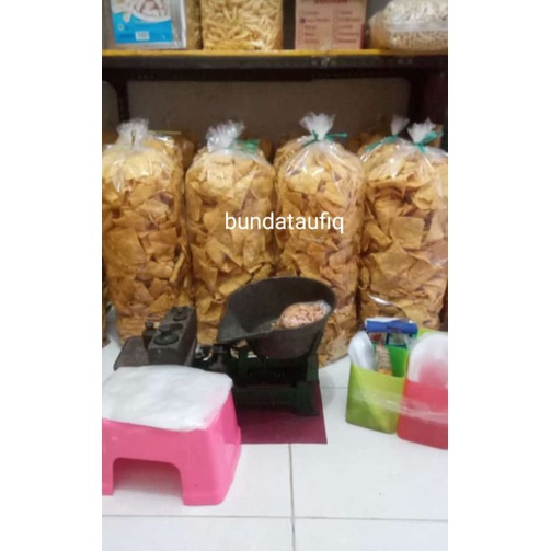 

Kripik Bawang 2.8Kg/Ballan Enak Gurih Halal / Bundataufiq