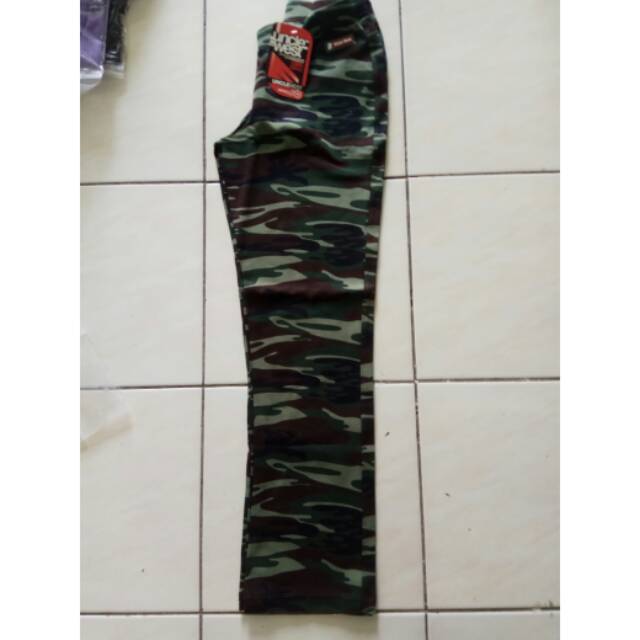 Celana loreng unclewest