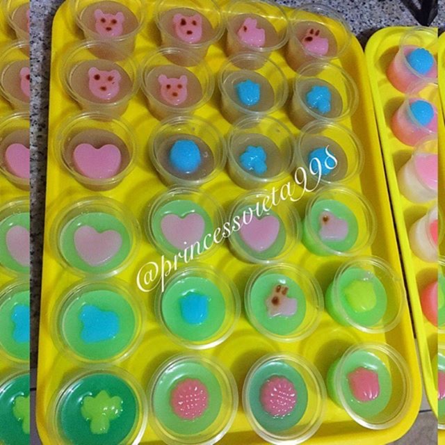 

Mini Pudding Agar Agar Jelly Cup karakter rainbow sehat 100% alami