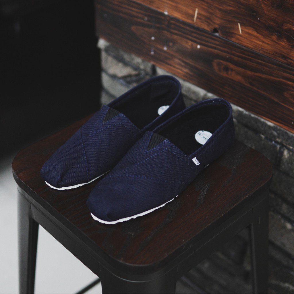 SEPATU SLIP ON CASUAL SANTAI HARIAN SEPATU SLOP WAKAI BIRU SEPATU PRIA TERMURAH!!!