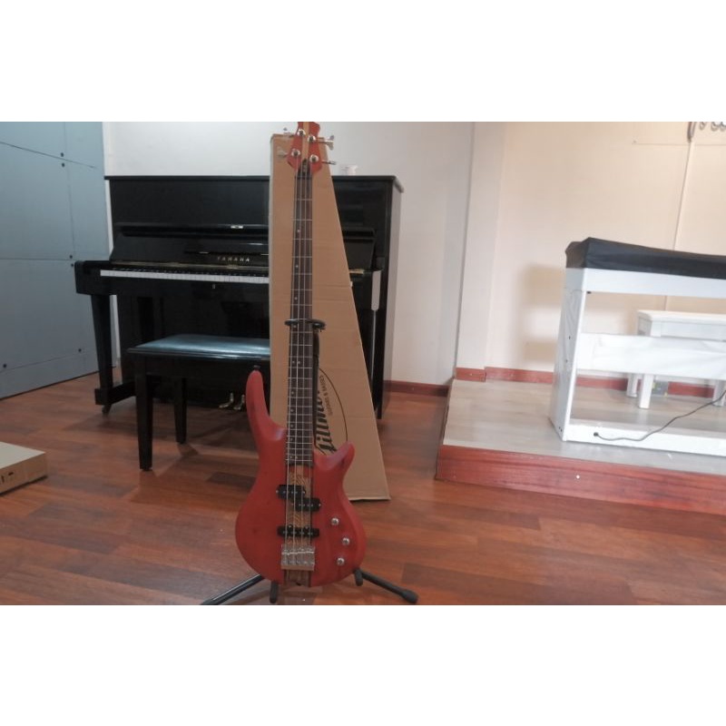 gitar Bass Gillmore gb 230