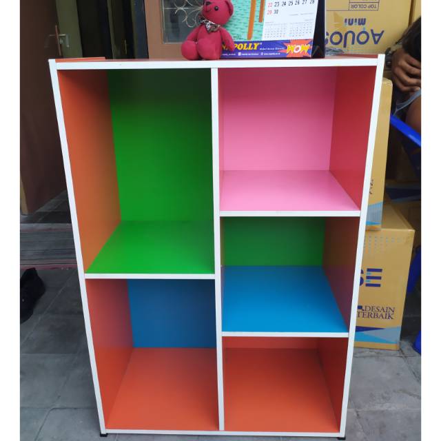Rak serbaguna 3 susun dari papan partikel finishing PVC, cocok untuk buku, boneka, dan pajangan, war