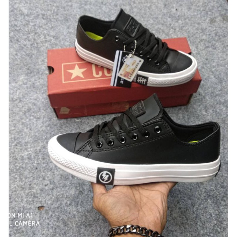 Sepatu Converse Kulit Low Sepatu Sneakers Pria