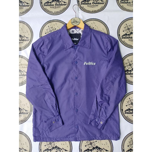 jaket coach feltics second