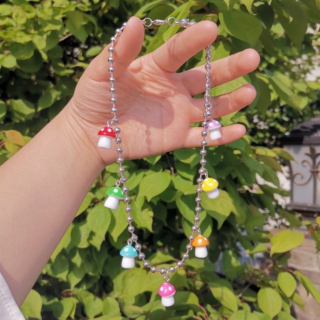 Warna resin jamur kalung untuk wanita niche desain baru personalized in Trendi manik-manik kalung ka