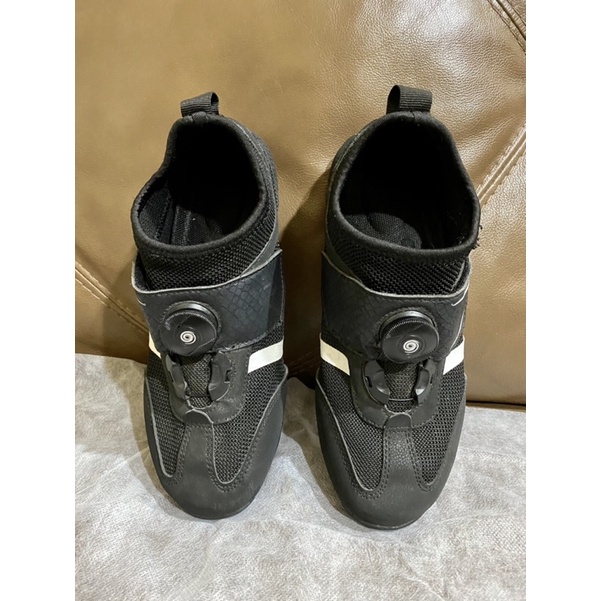 (BARANG BEKAS) Sepatu Sepeda Non-Cleat Warna Hitam Size 37
