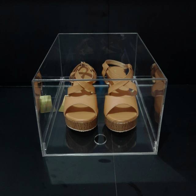 Box sepatu/sandal akrilik