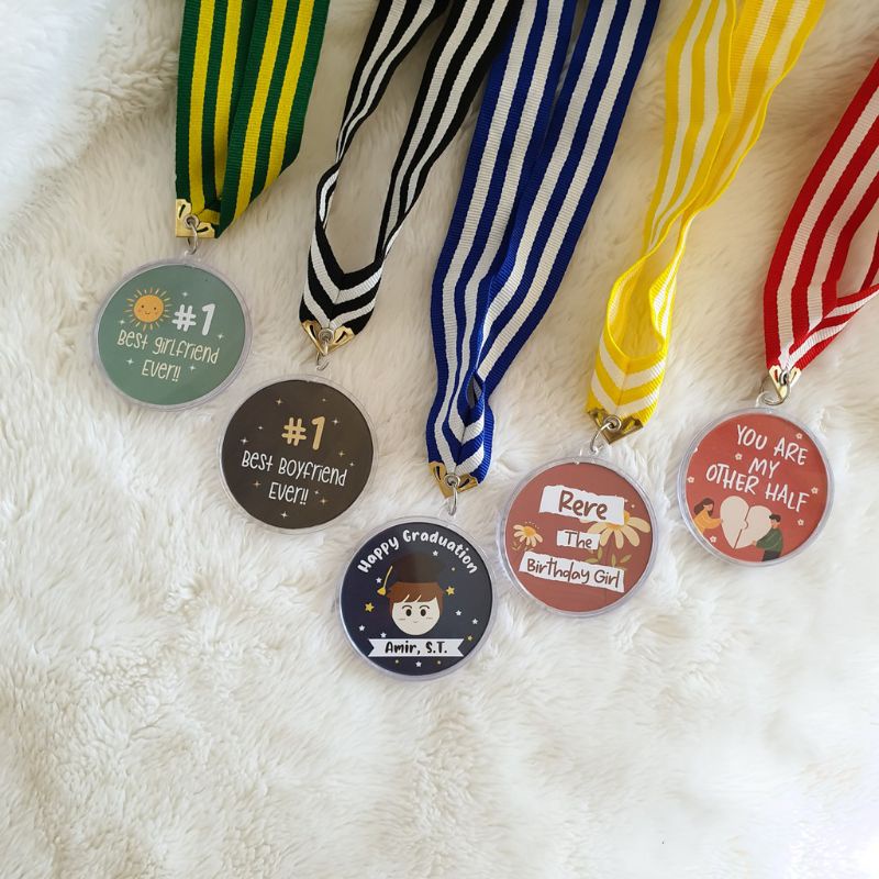 MEDALI/MEDALI CUSTOM/MEDALI AKRILIK/MEDALI WISUDA/KADO UNIK