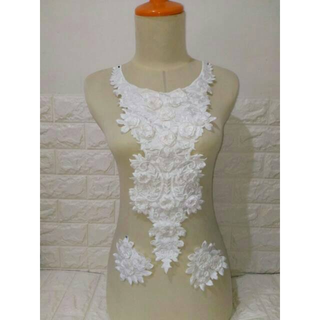 Renda bordir bunga anyelirr timbul