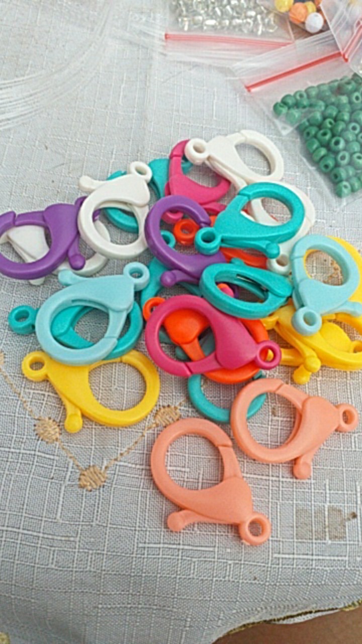 Kokot Udang ( 3 Cm ) Plastik Bisa Pilih Warna ( Per Pcs )