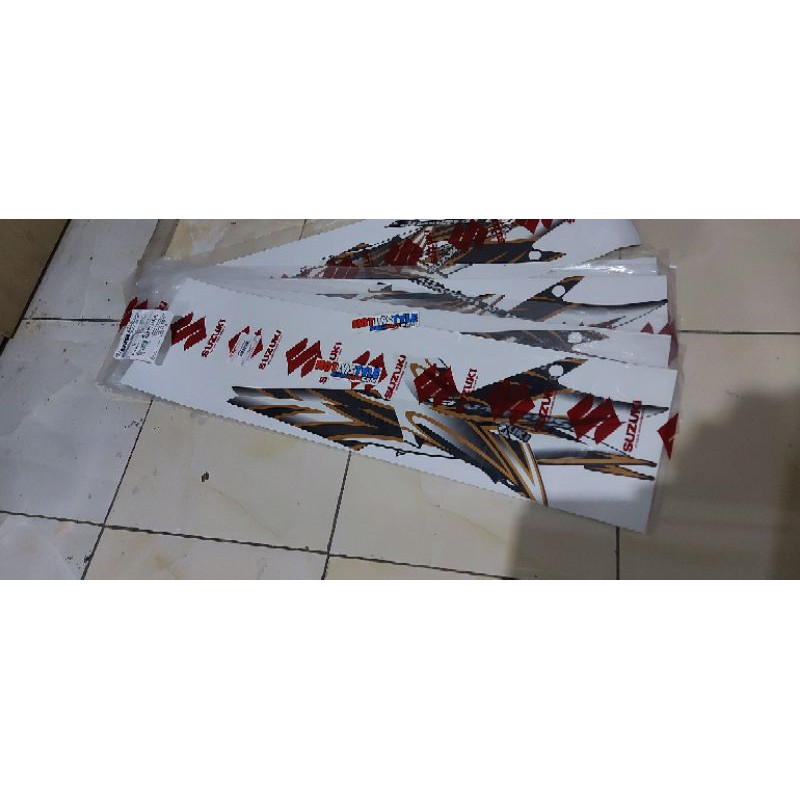 striping suzuki skywave 125