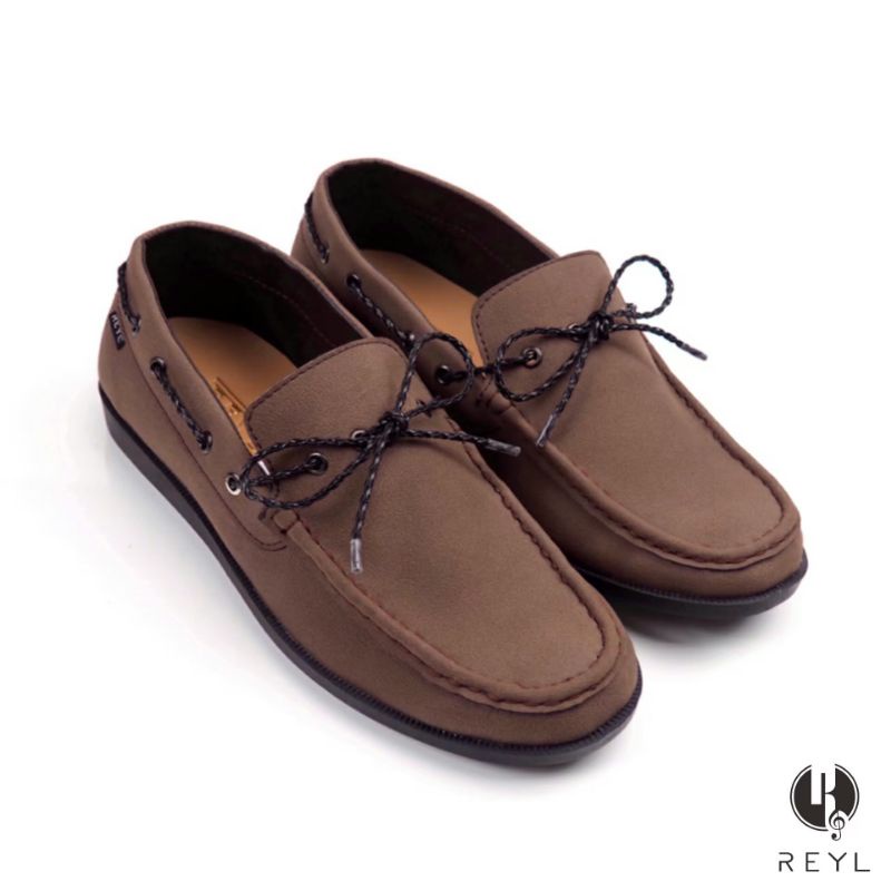 REYLMAN LICK Sepatu Pria Slip On Casual Loafers Santai Modern Selop Kondangan Kerja Kantor