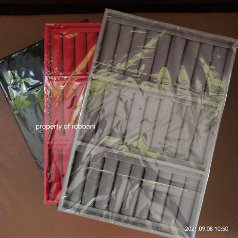 Display Gelang Bangle Gelang Emas Susun 3 Bludru