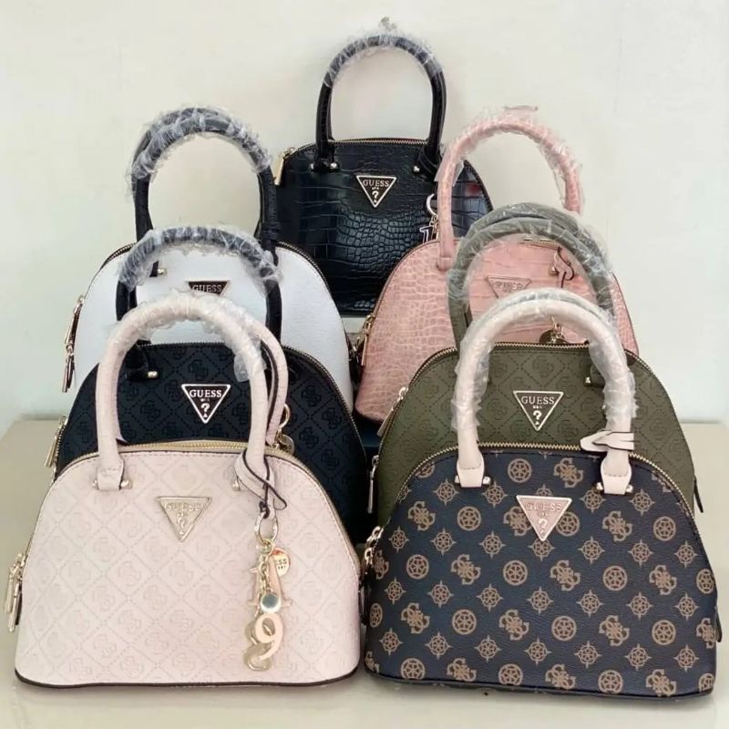 GUESSS Maddy Peony Satchel