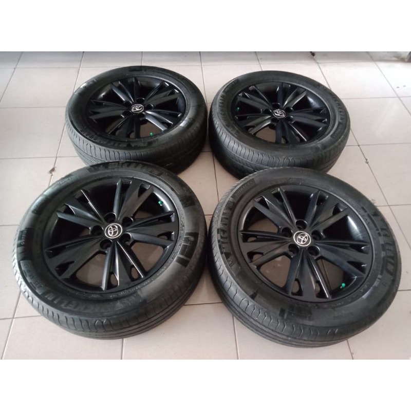 VELG MOBIL REPLIKA INNOVA VENTURER R17 PCD 5X114 + BAN MICHELIN 235/55 R17 HITAM